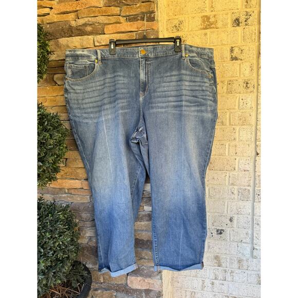 Lane Bryant Flex Magic Waistband Capri Jeans-Size 28 - Picture 1 of 7